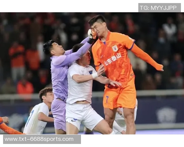 鲁能与建业激战正酣直播盛况尽在眼前精彩不断不容错过